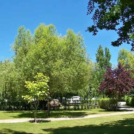 Les Peupliers Campsite Vendays-Montalivet
