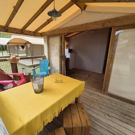 Les Peupliers Kemping