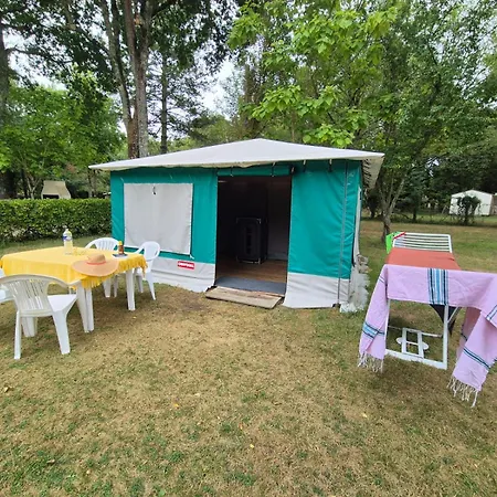 Les Peupliers Campsite 3*